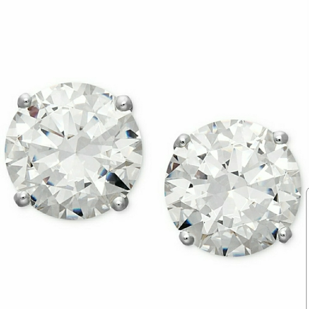 💎NWOT💎 STUD EARRINGS